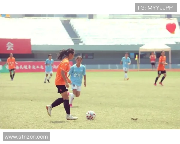 成都籍女子足球明星崛起展现风采助力中国女足再创辉煌 成都籍女子足球明星崛起展现风采助力中国女足再创辉煌